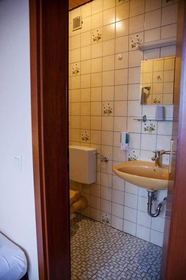 Gaestehaus Haeuser Linden  Екстериор снимка